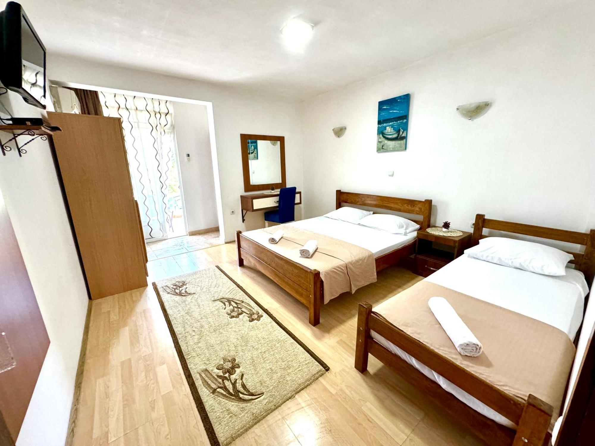 Apartments Flamingo อุลซิน ภายนอก รูปภาพ
